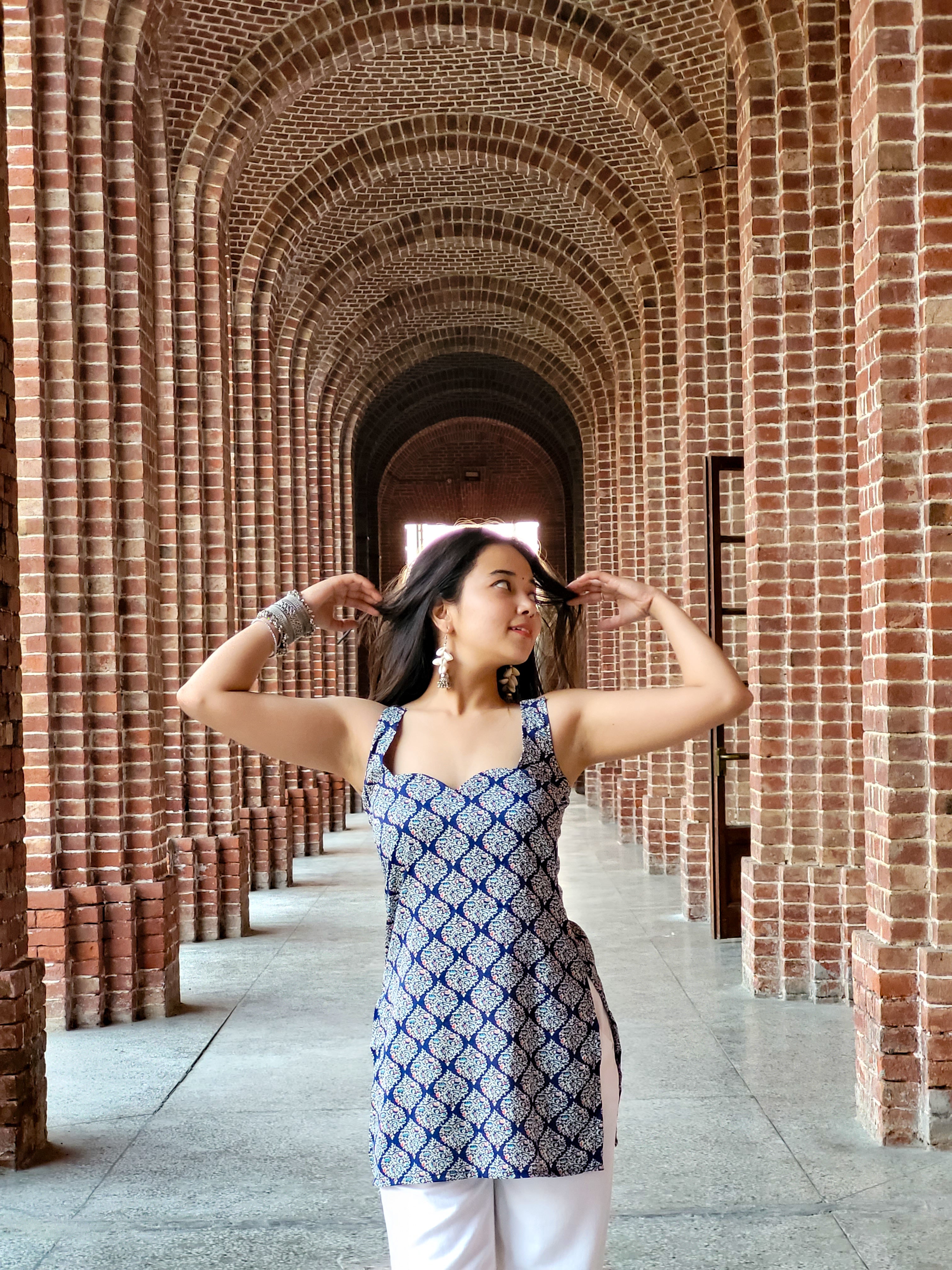 Aarvi Handblock Halter Kurti