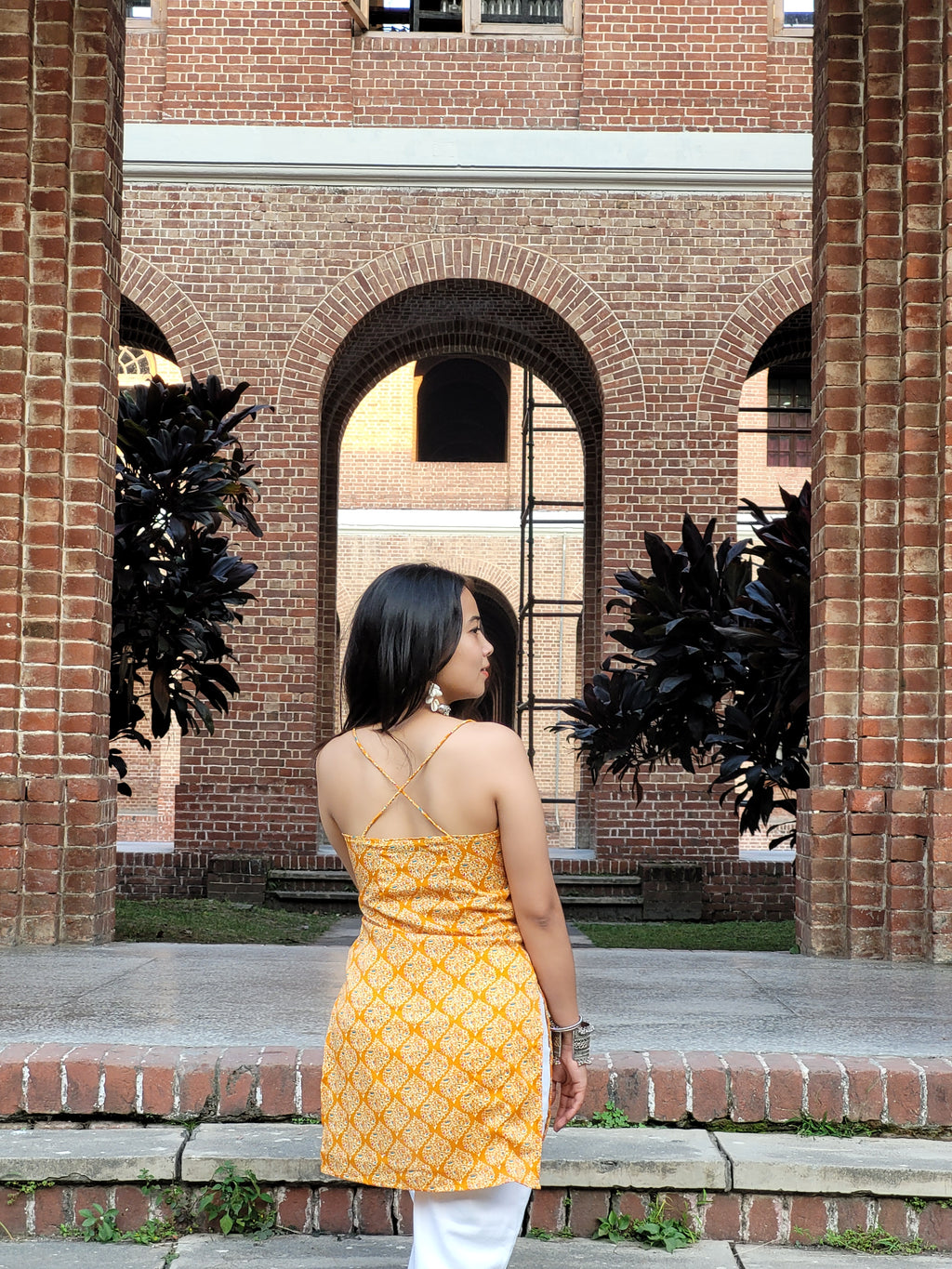 Aarvi Handblock Halter Kurti