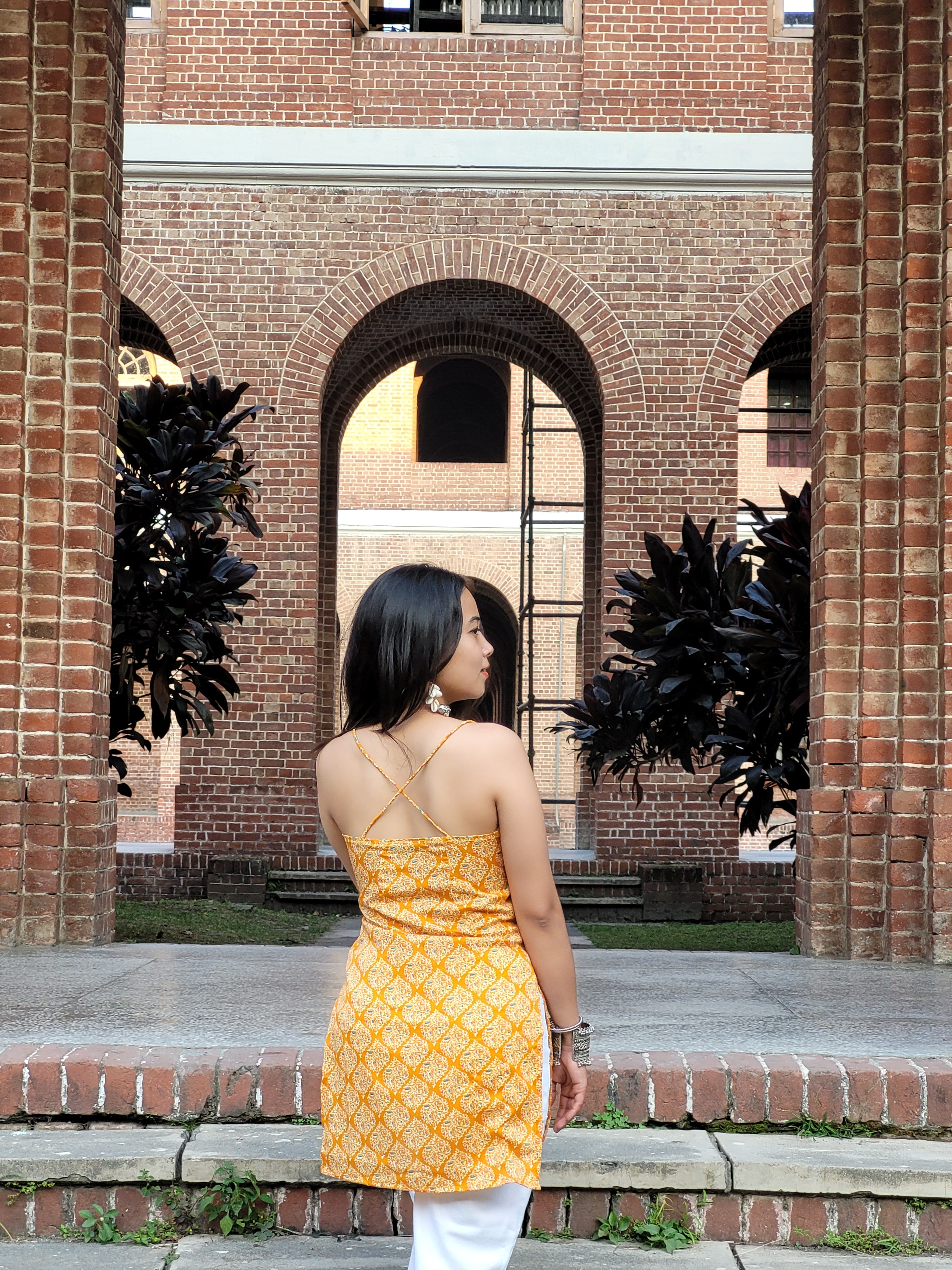 Aarvi Handblock Halter Kurti