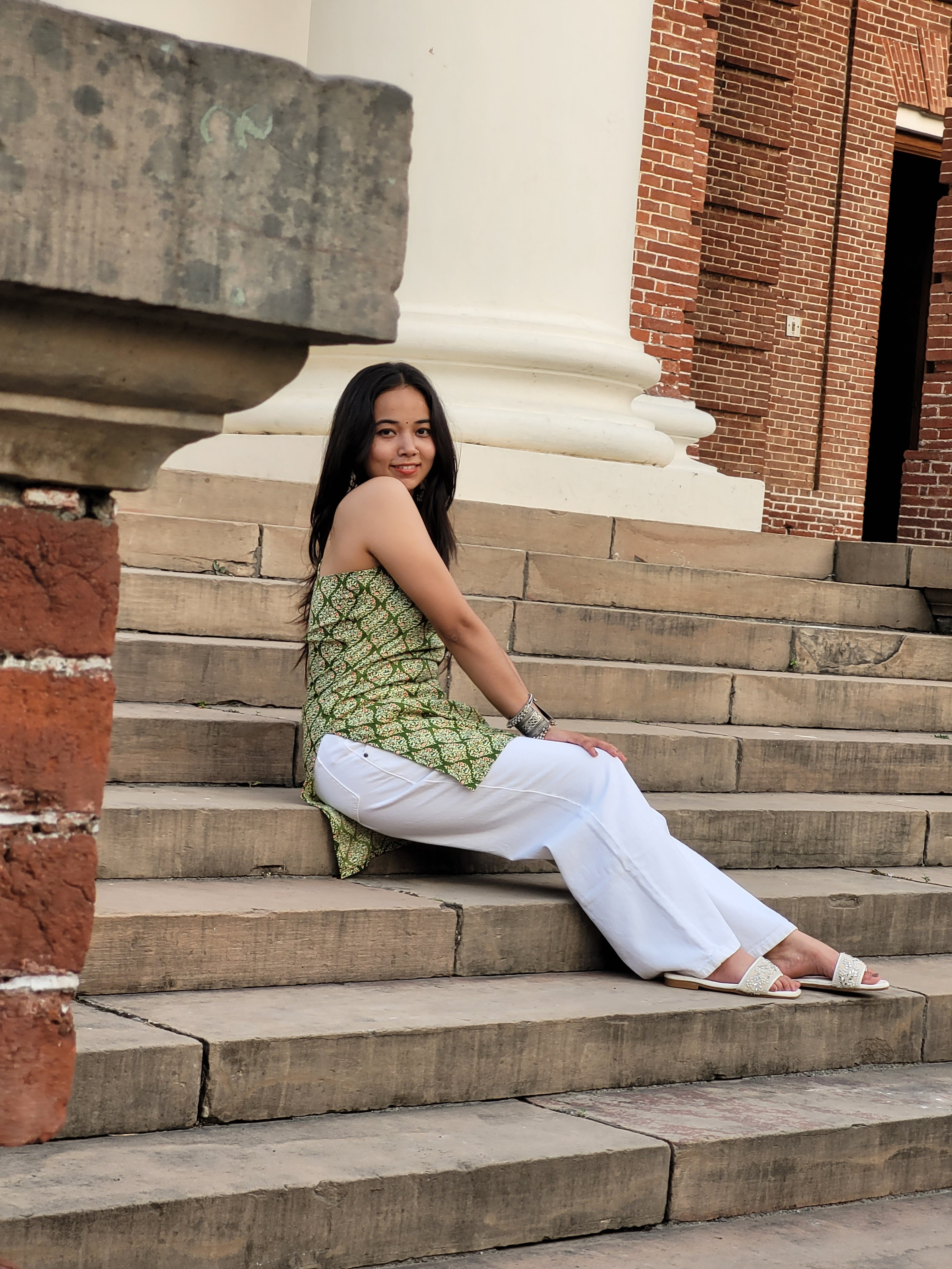 Aarvi Handblock Halter Kurti