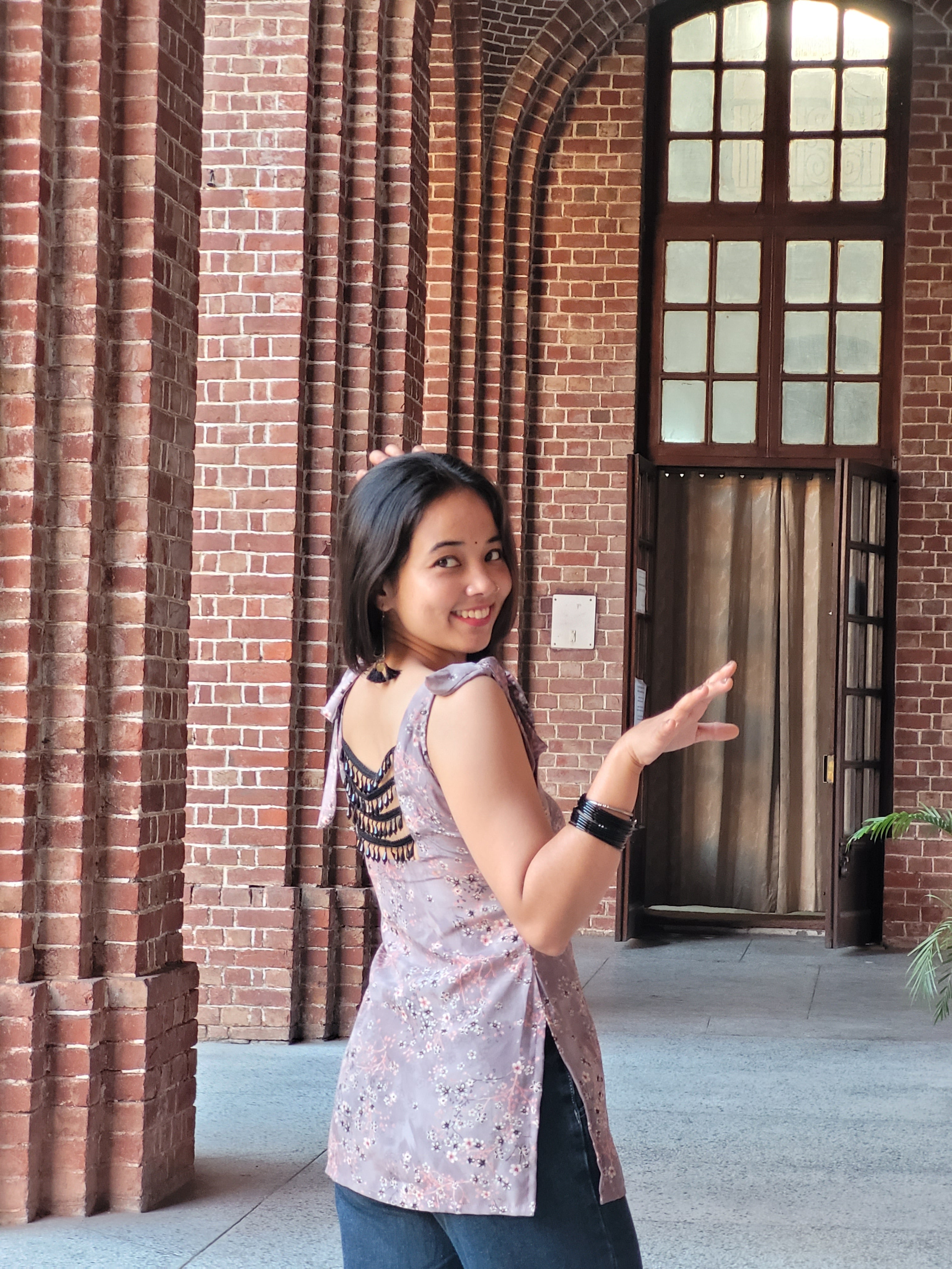 Trishudra Ruhani Nazm