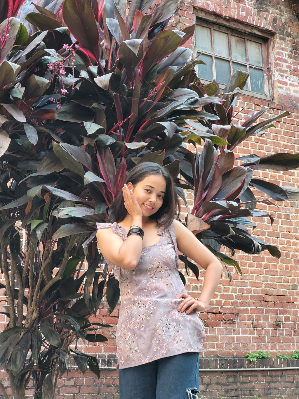 Trishudra Ruhani Nazm