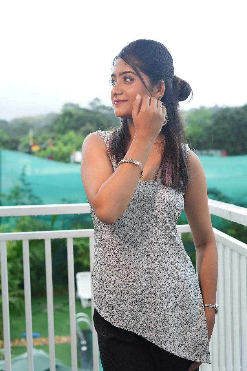 Trishudra Ziya – Light of Elegance ✨