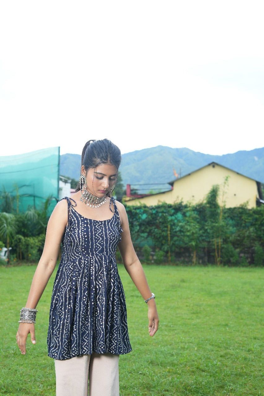 Trishudra Aabroo – The Indigo Whisper