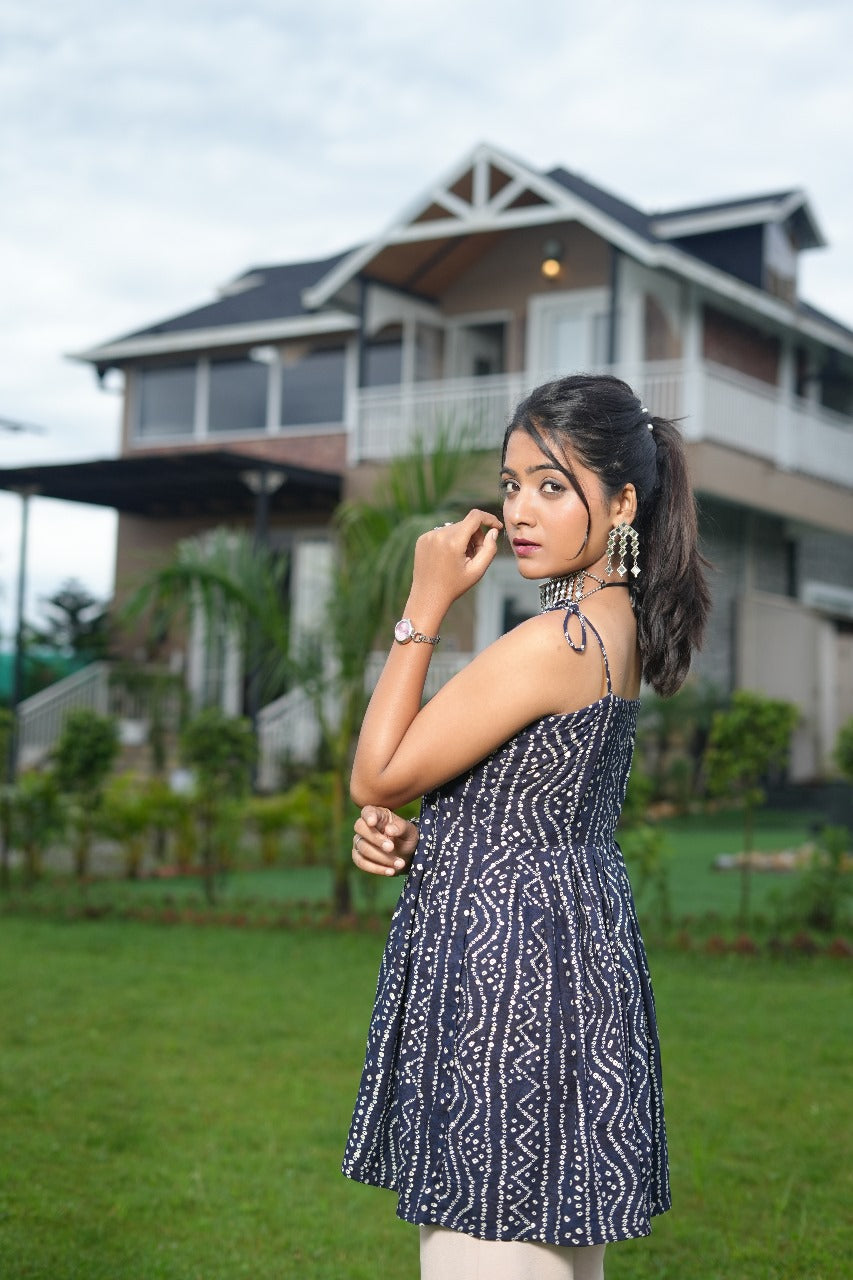 Trishudra Aabroo – The Indigo Whisper